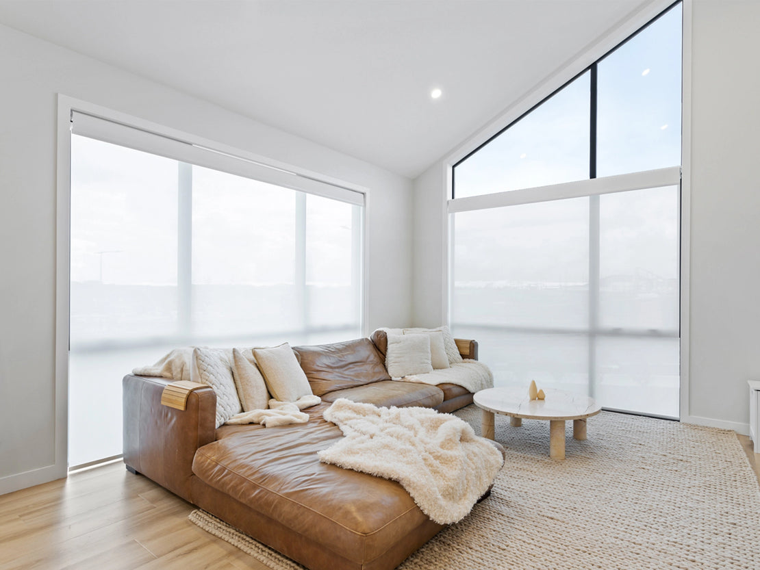 cs-guide-roller-blinds-768x512-The Interiors Group